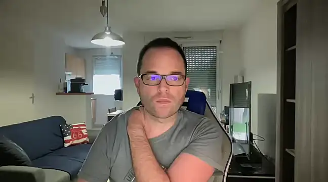 Funnyjul31 online show from January 2025 04:01:01 PM