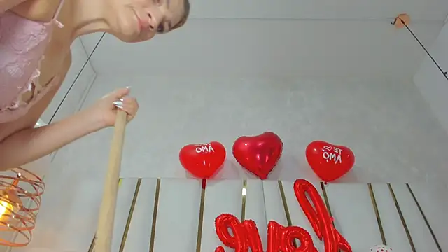 violet gray  online show from February 2026 11:40:02 AM