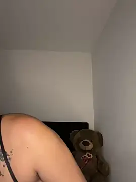 mari pauli x online show from February 2025 04:41:02 AM