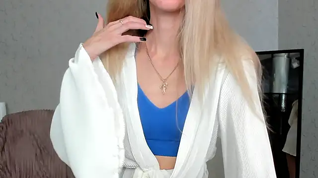 skinnyladyy online show from March 2025 05:16:01 AM