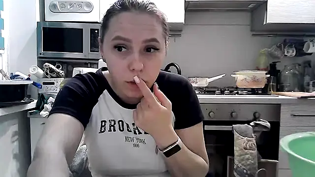 Misssweet s online show from February 2025 06:06:01 PM