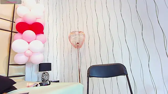 JulianaaHerrera online show from March 2025 02:32:01 PM