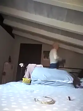 Snapshot of divinaerotica chatting on March 2025 04:32:02 PM divinaerotica online show from March 2025 04:32:02 PM