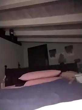 divinaerotica online show from February 2026 05:52:01 PM