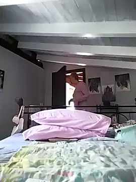 divinaerotica online show from April 2026 11:48:01 AM