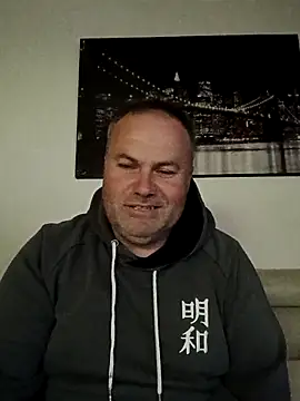 Pourleplasirs online show from May 2026 10:04:02 PM