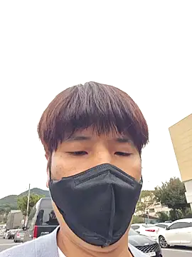 Tyyyggjju online show from October 2025 07:32:01 AM