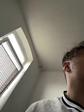 Mo 2003 online show from January 2025 01:09:01 PM