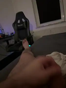 Mo 2003 online show from February 2025 02:58:01 AM