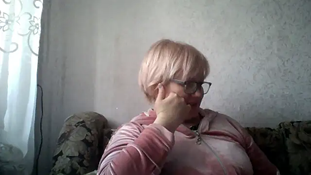 Snapshot of Mayya4321 chatting on April 2026 09:52:02 AM Mayya4321 online show from April 2026 09:52:02 AM