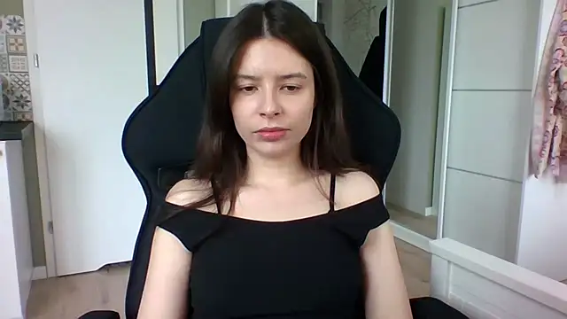 LariceSexy online show from April 2026 01:12:02 PM