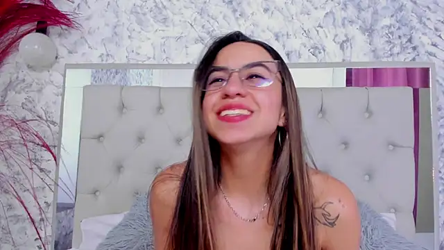 Snapshot of Ariana_greenblat chatting on December 2025 07:53:02 PM Ariana greenblat online show from December 2025 07:53:02 PM