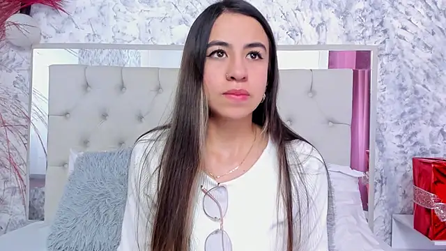 Snapshot of Ariana_greenblat chatting on February 2026 04:58:02 PM Ariana greenblat online show from February 2026 04:58:02 PM