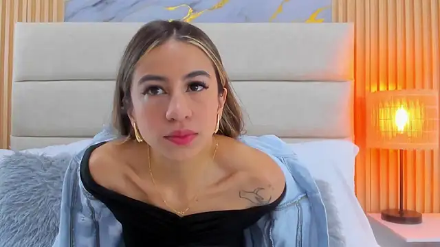 Snapshot of Ariana_greenblat chatting on May 2026 02:22:01 PM Ariana greenblat online show from May 2026 02:22:01 PM