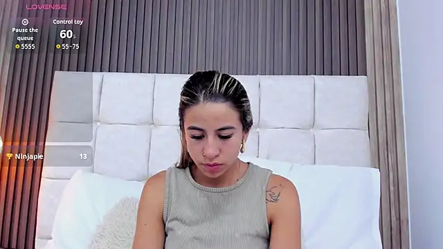 Snapshot of Ariana_greenblat chatting on June 2026 06:42:01 PM Ariana greenblat online show from June 2026 06:42:01 PM