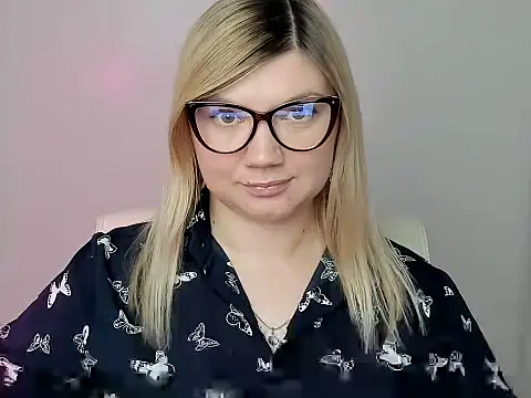 Lola moree online show from October 2025 06:05:01 PM