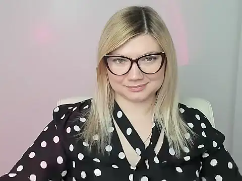 Lola moree online show from November 2025 01:12:02 PM