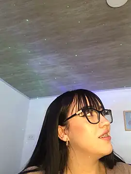 Snapshot of Melody_rousse_ chatting on January 2025 07:32:02 PM Melody rousse online show from January 2025 07:32:02 PM