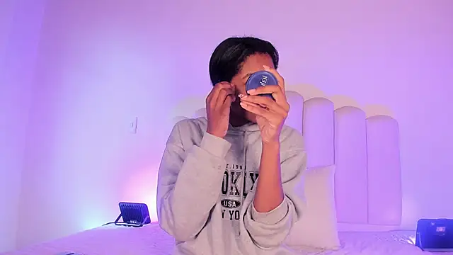 Zaira Rose  online show from November 2025 01:11:01 PM