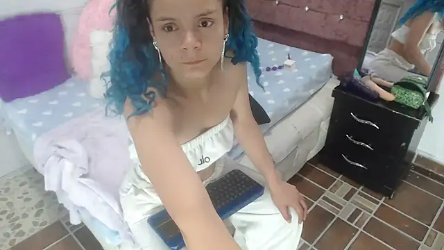 Ariasmithog online show from September 2025 03:01:02 PM