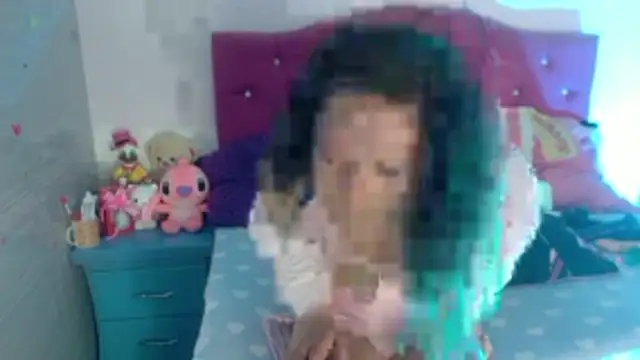 Ariasmithog online show from April 2026 04:18:01 AM