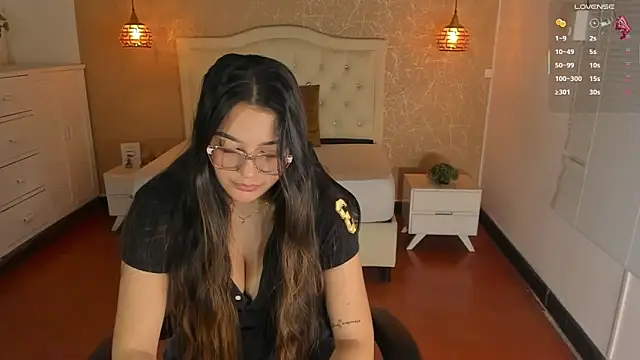 Hadley  online show from October 2025 02:59:01 AM