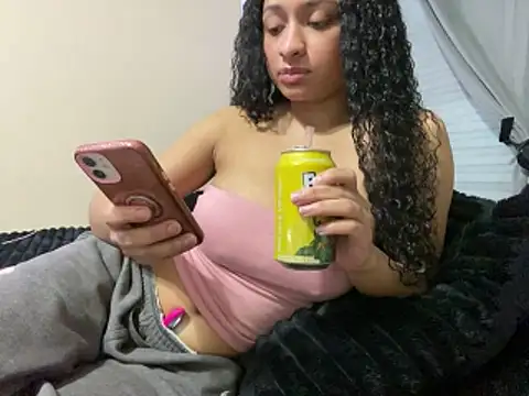 Snapshot of Cristinasunny chatting on May 2026 01:02:02 AM Cristinasunny online show from May 2026 01:02:02 AM