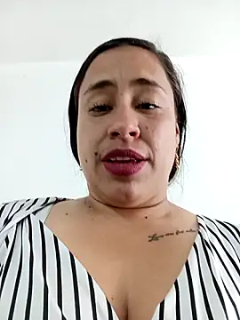 kamila lovee online show from October 2025 07:47:02 PM