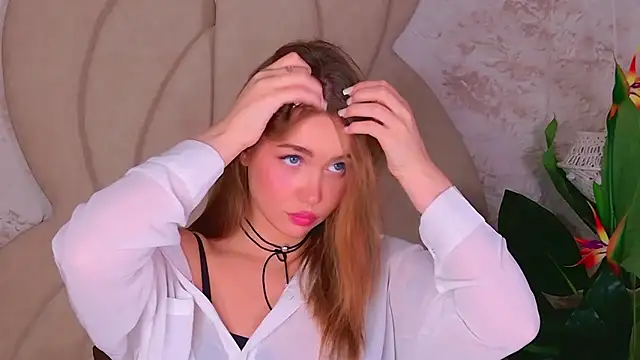 EvansLover online show from October 2025 08:49:01 PM