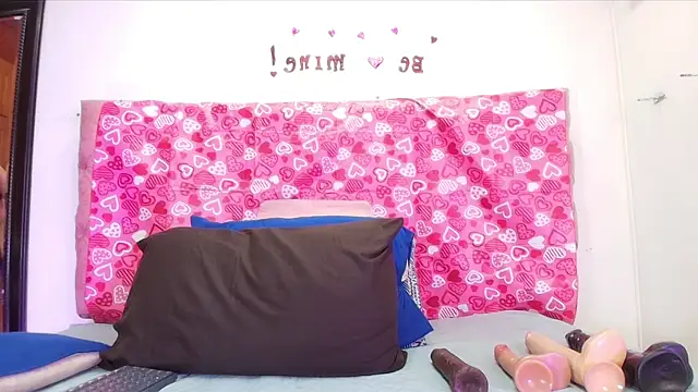 sharlott miller online show from February 2025 11:54:01 AM