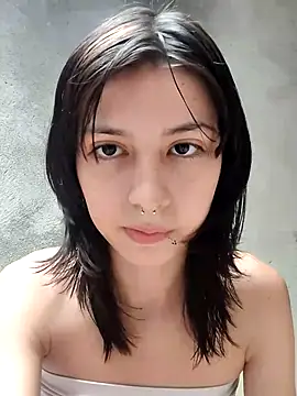 Maiden-Hot online show from February 2025 09:05:02 PM