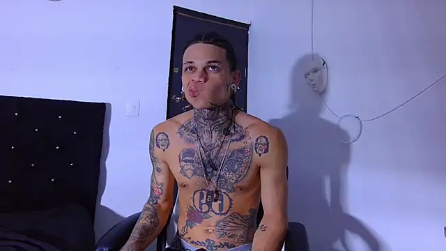 hot man05 online show from December 2025 12:40:02 AM