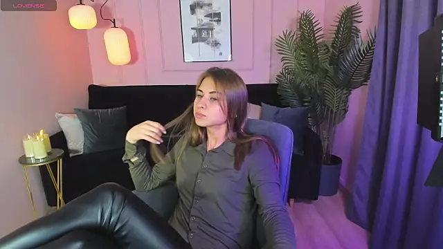 CharmBianca online show from February 2025 12:00:02 PM