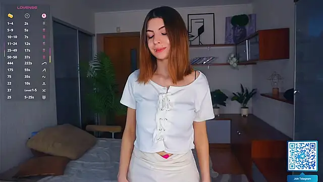 ErlinaBuoy online show from December 2025 06:40:02 AM