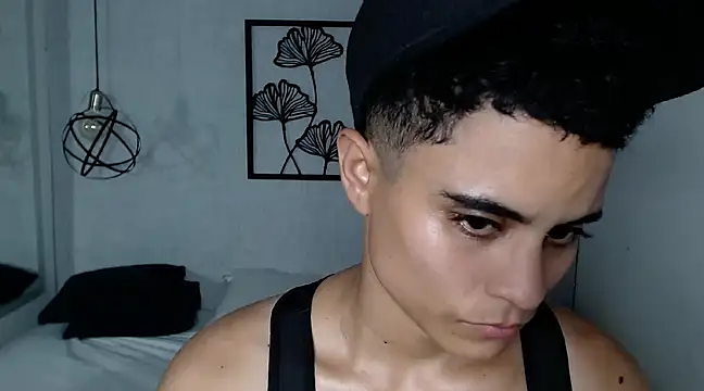 Liiamthompson online show from March 2025 11:16:02 PM