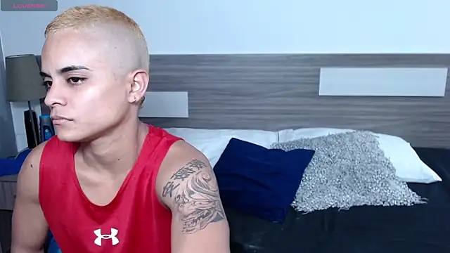 Liiamthompson online show from January 2026 09:56:01 AM