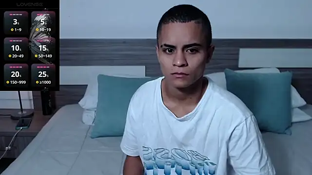 Liiamthompson online show from March 2026 09:43:02 AM