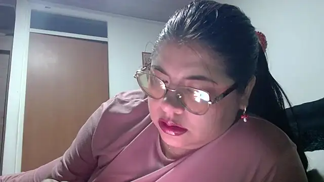 viccky vick online show from March 2026 03:45:01 AM