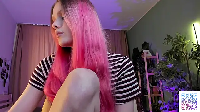 Gretchen Mol online show from February 2026 07:41:02 AM