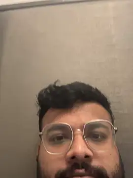 Snapshot of SoloChill chatting on May 2026 09:39:02 AM SoloChill online show from May 2026 09:39:02 AM