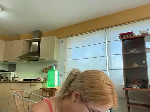 Mermaid-hana online show from September 2025 11:04:02 AM