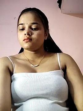 Snapshot of RAYI_123 chatting on May 2026 05:57:02 AM RAYI 123 online show from May 2026 05:57:02 AM