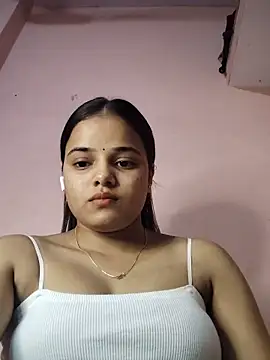 Snapshot of RAYI_123 chatting on May 2026 02:44:01 PM RAYI 123 online show from May 2026 02:44:01 PM