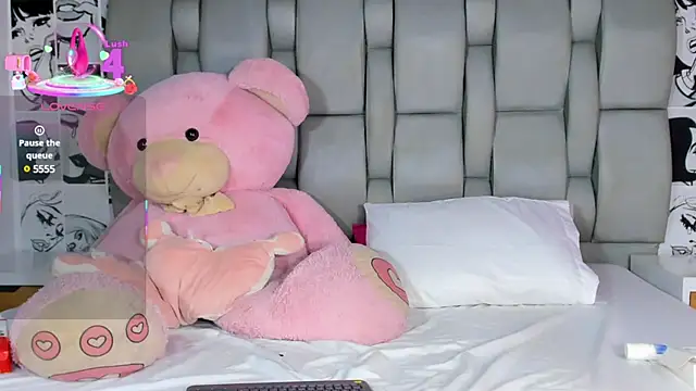 LucyRosse online show from February 2025 02:22:02 PM