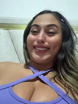 Snapshot of dulcehot_1502 chatting on February 2025 09:25:02 PM dulcehot 1502 online show from February 2025 09:25:02 PM