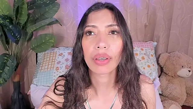 Miss veronicaa2 online show from July 2026 01:19:01 PM