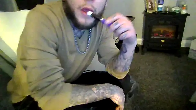 cruz815 online show from February 2026 03:05:01 AM