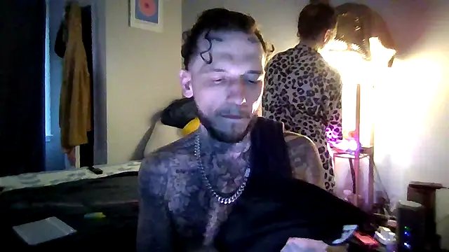 cruz815 online show from March 2026 10:42:01 PM