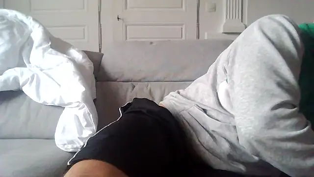 Snapshot of Zer_oki chatting on September 2025 09:12:02 AM Zer oki online show from September 2025 09:12:02 AM