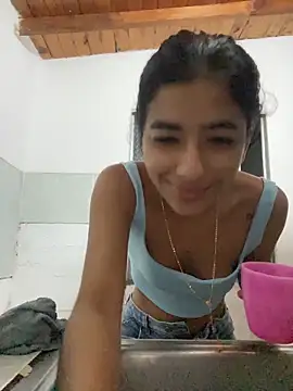 Snapshot of eva_roseee chatting on February 2026 01:43:02 AM eva roseee online show from February 2026 01:43:02 AM